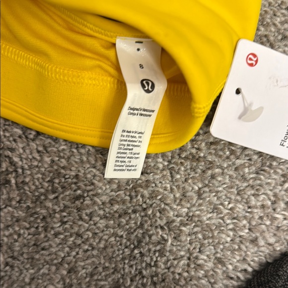NWT lululemon Flow Y Wrap- Front High-Neck Bra. Size 8 B/C Cup. Maize Yellow - Picture 4 of 4